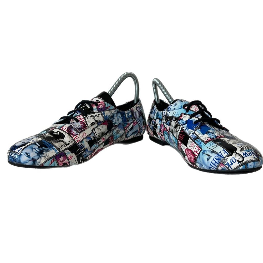 Kalli Women’s Size 9 Pop Art Graphic Fashion Magazine Lace Up Sneakers Shoes